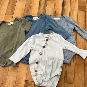 Lot of 4 6-9 month Rabbit Bear organized cotton bodysuits